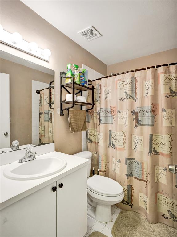 1073 Southwest 119th Avenue Davie, FL 33325 - Photo 12 of 17