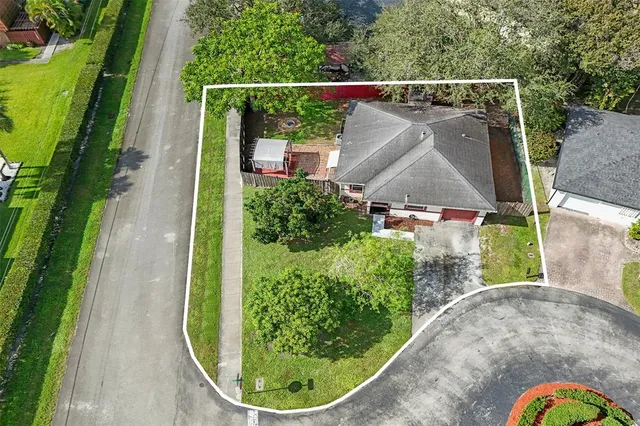 $499,500 | 1073 Southwest 119th Avenue, Davie, FL 33325