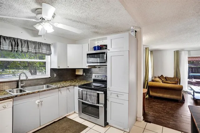 $499,500 | 1073 Southwest 119th Avenue, Davie, FL 33325