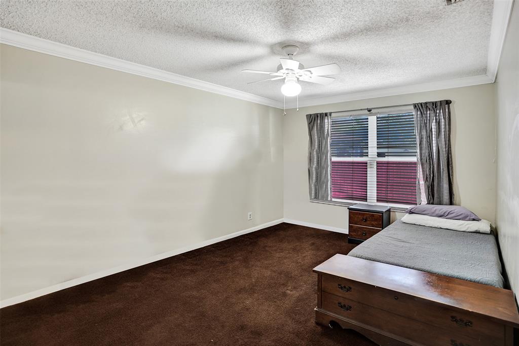 1073 Southwest 119th Avenue Davie, FL 33325 - Photo 10 of 17