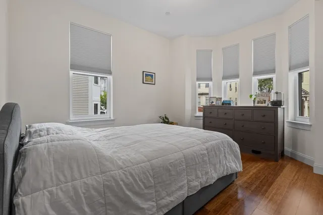 $3,000 | 44 West Eagle Street, Unit 1, Boston, MA 02128