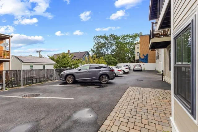 $3,000 | 44 West Eagle Street, Unit 1, Boston, MA 02128