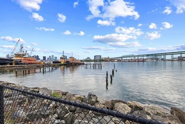 $3,000 | 44 West Eagle Street, Unit 1, Boston, MA 02128