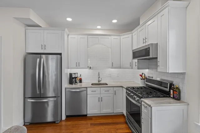 $3,000 | 44 West Eagle Street, Unit 1, Boston, MA 02128