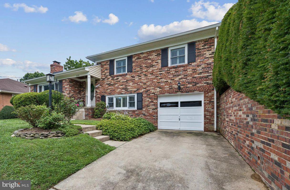 1121 Tanley Road Silver Spring, MD 20904 - Photo 43 of 69 Front Elevation
