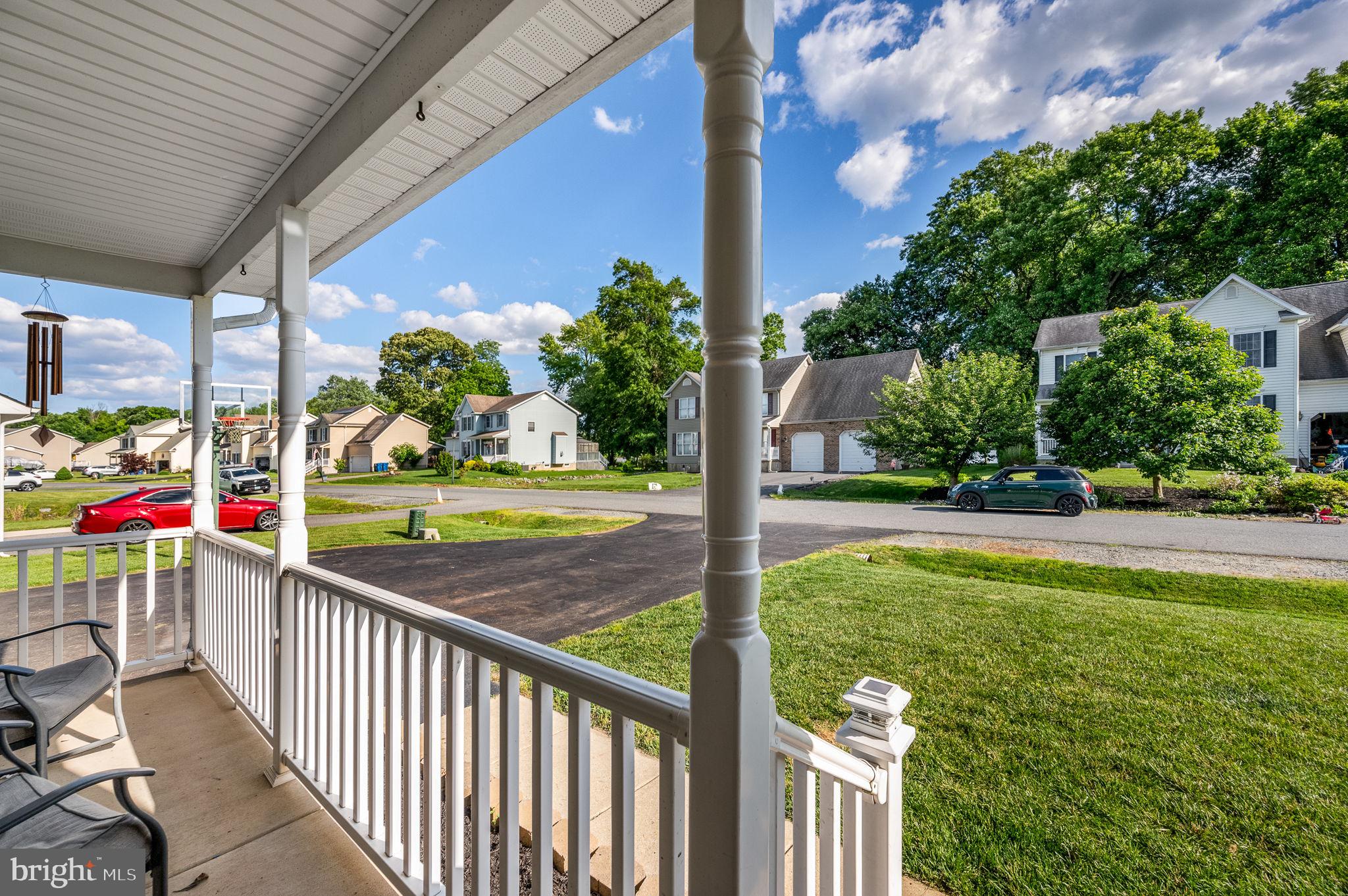 12 Radcliffe Court Elkton, MD 21921 - Photo 4 of 40 Front porch