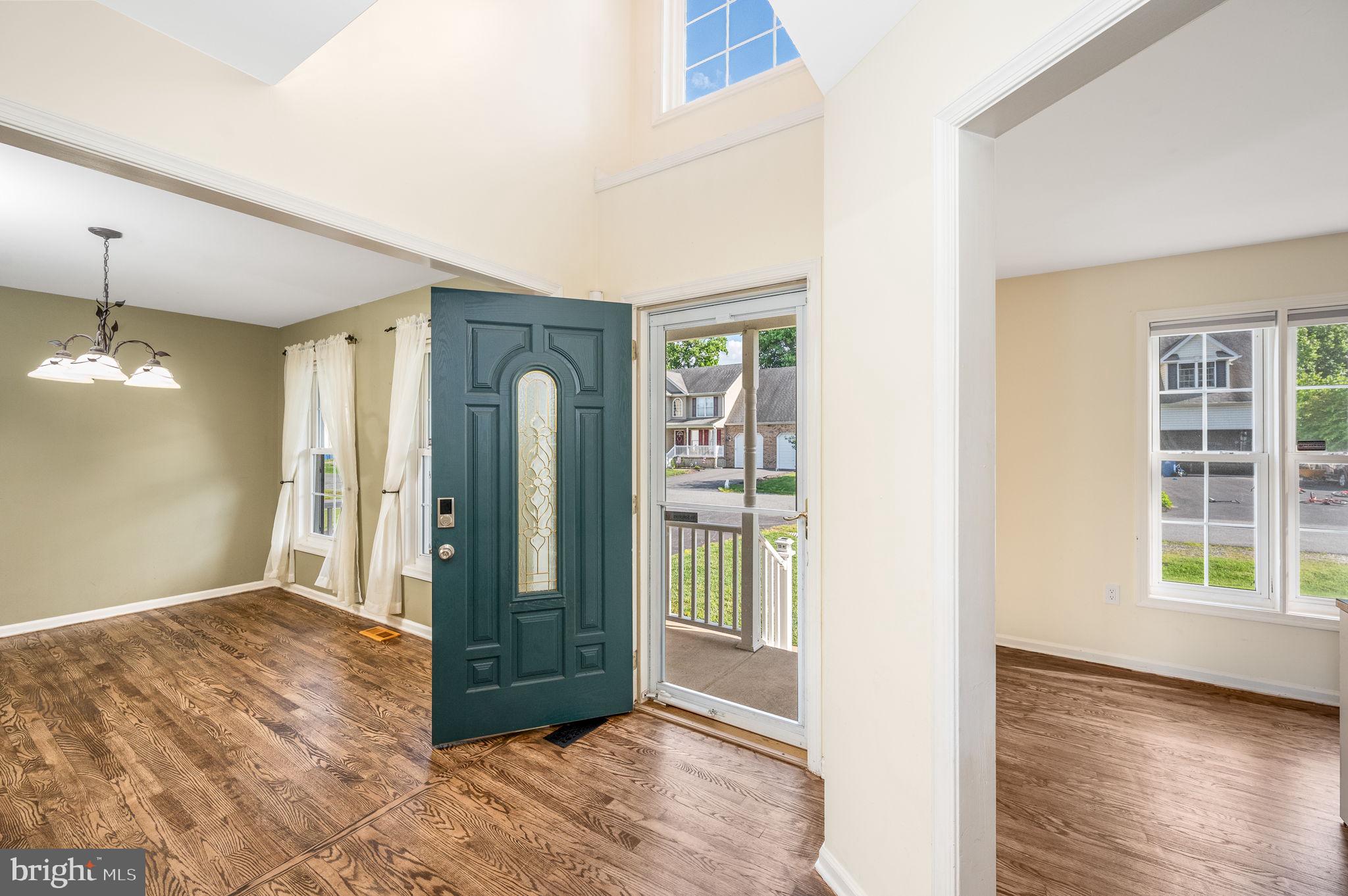 12 Radcliffe Court Elkton, MD 21921 - Photo 5 of 40 Foyer