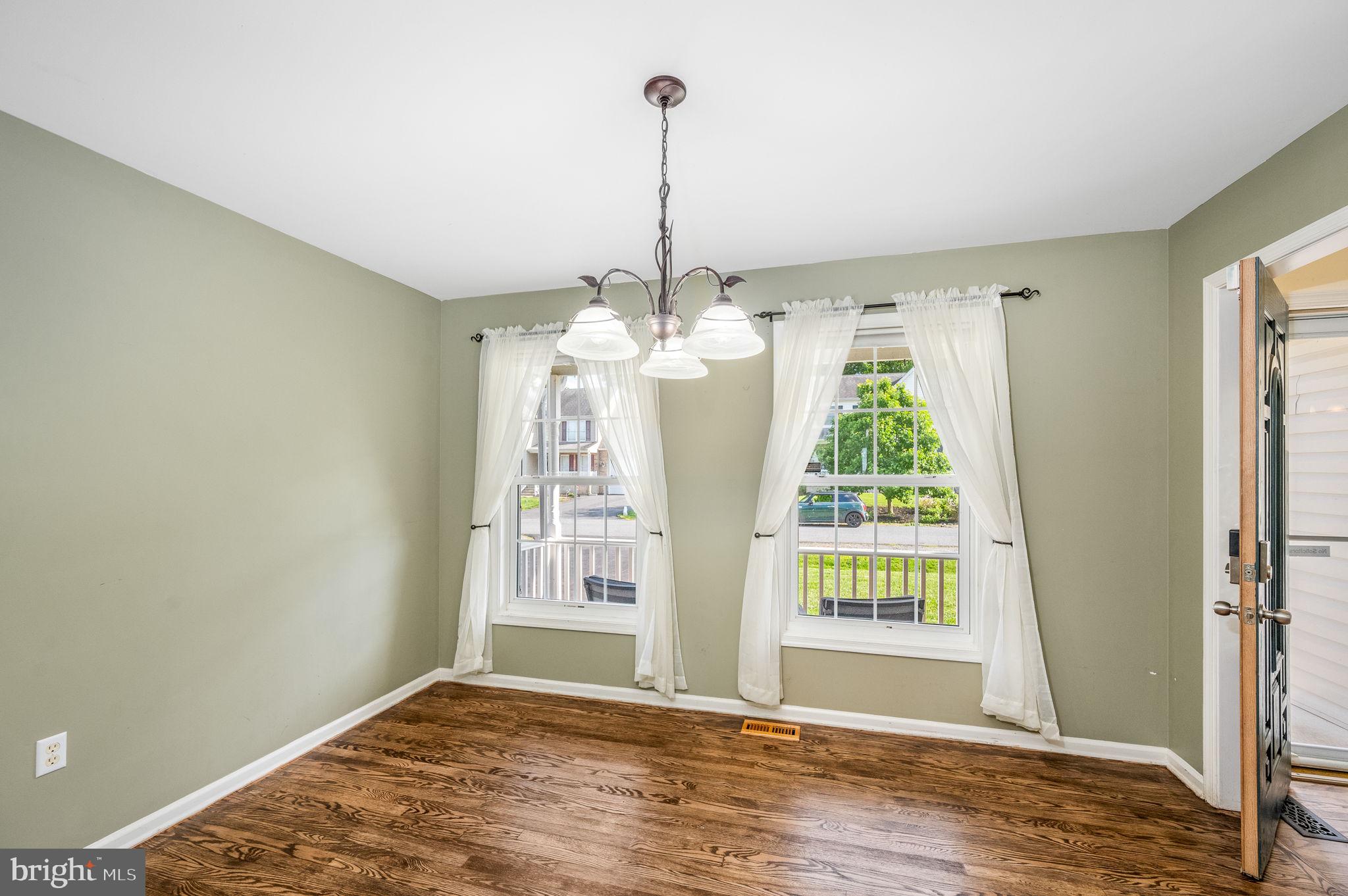 12 Radcliffe Court Elkton, MD 21921 - Photo 6 of 40 Dining room