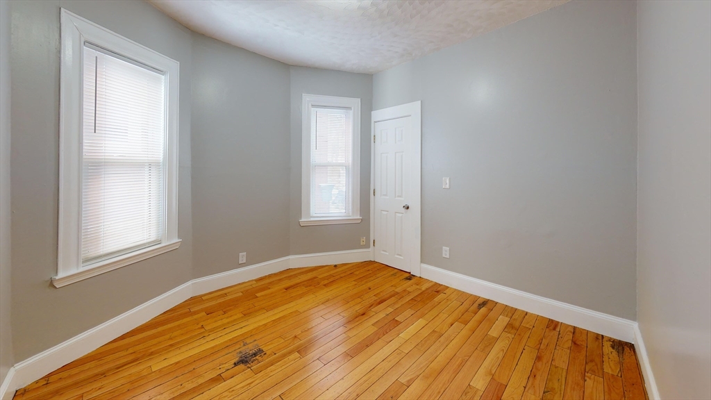 18 Rowell Street, Unit 2 Boston, MA 02125 - Photo 9 of 13