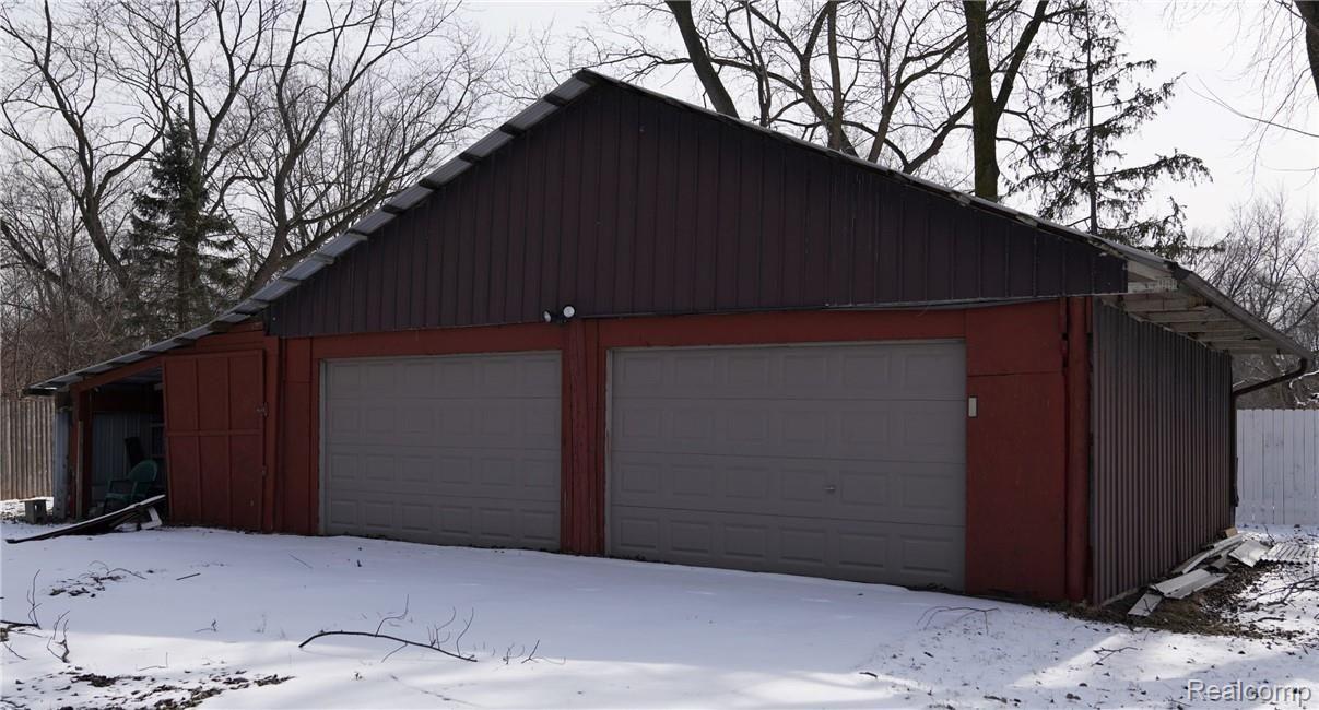 6697 Merriman Road Romulus, MI 48174 - Photo 4 of 10 DSC04138r.jpg