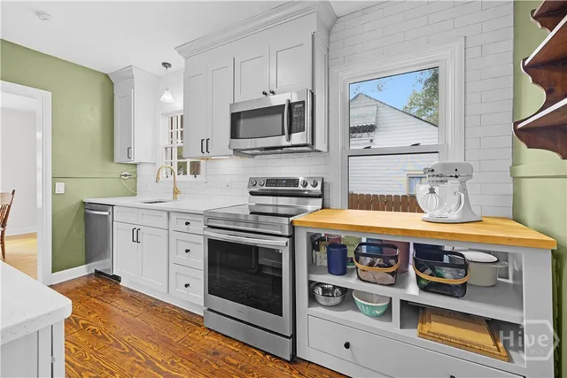 $364,900 | 1406 East 53rd Street, Savannah, GA 31404