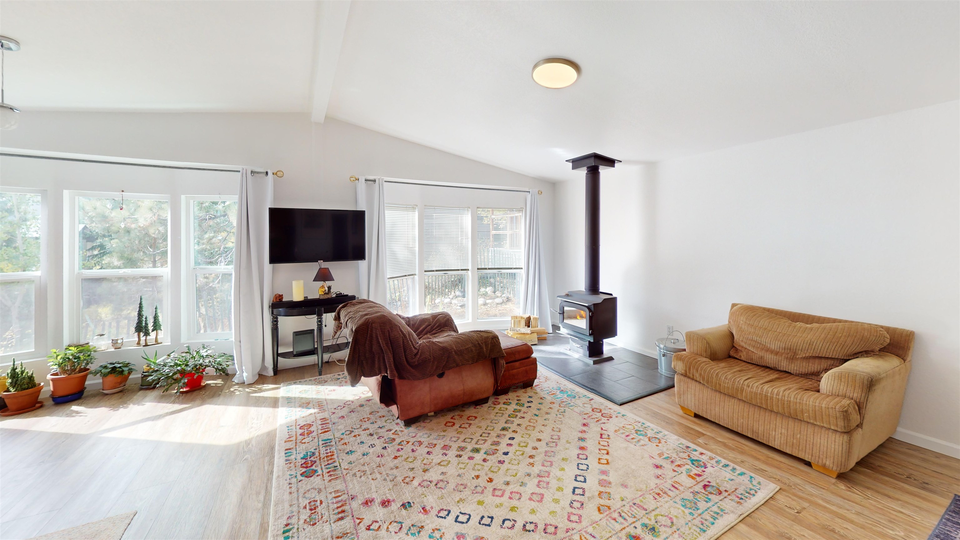 100 Ski Trails Road Mammoth Lakes, CA 93546 - Photo 5 of 30