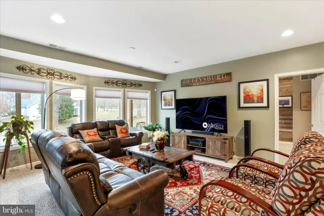 $577,000 | 75 Wampum Lane, Hedgesville, WV 25427