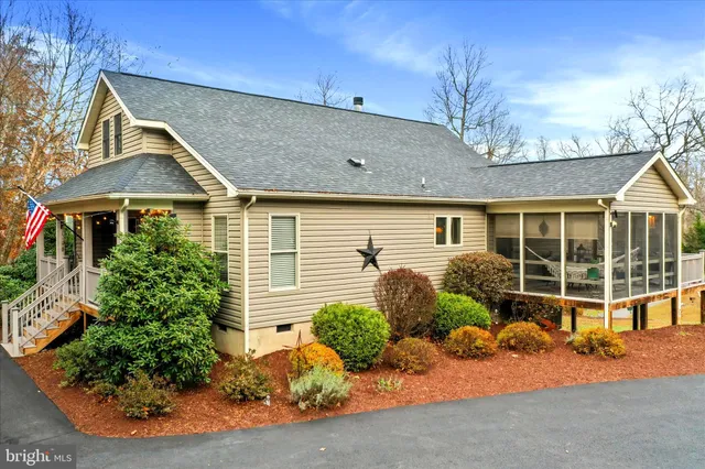 $577,000 | 75 Wampum Lane, Hedgesville, WV 25427