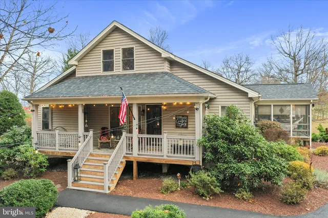 $577,000 | 75 Wampum Lane, Hedgesville, WV 25427