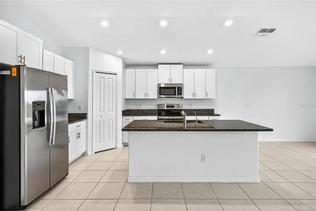 $2,500 | 9907 Branching Ship Trace, Wesley Chapel, FL 33545