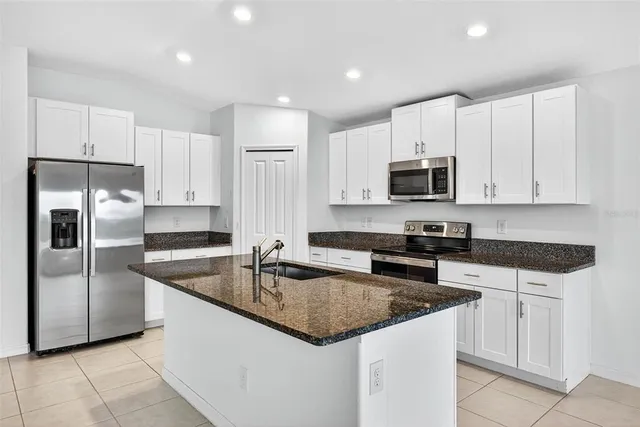 $2,500 | 9907 Branching Ship Trace, Wesley Chapel, FL 33545