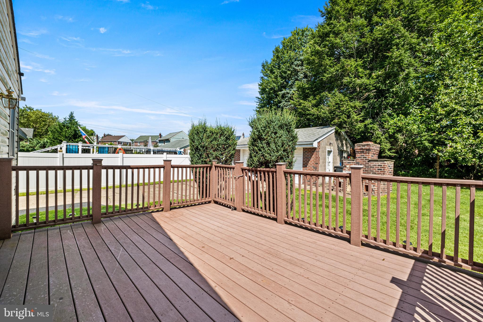 231 Springfield Road Aldan, PA 19018 - Photo 27 of 41 Rear Deck
