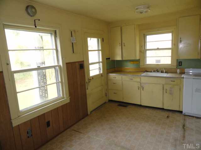 595 Joe Denton Road Louisburg, NC 27549 - Photo 8 of 11 Gallery Image 8