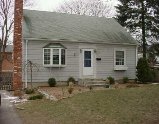 95 Walnut Road Barrington, RI 02806 - Photo 1 of 6 Exterior Front.