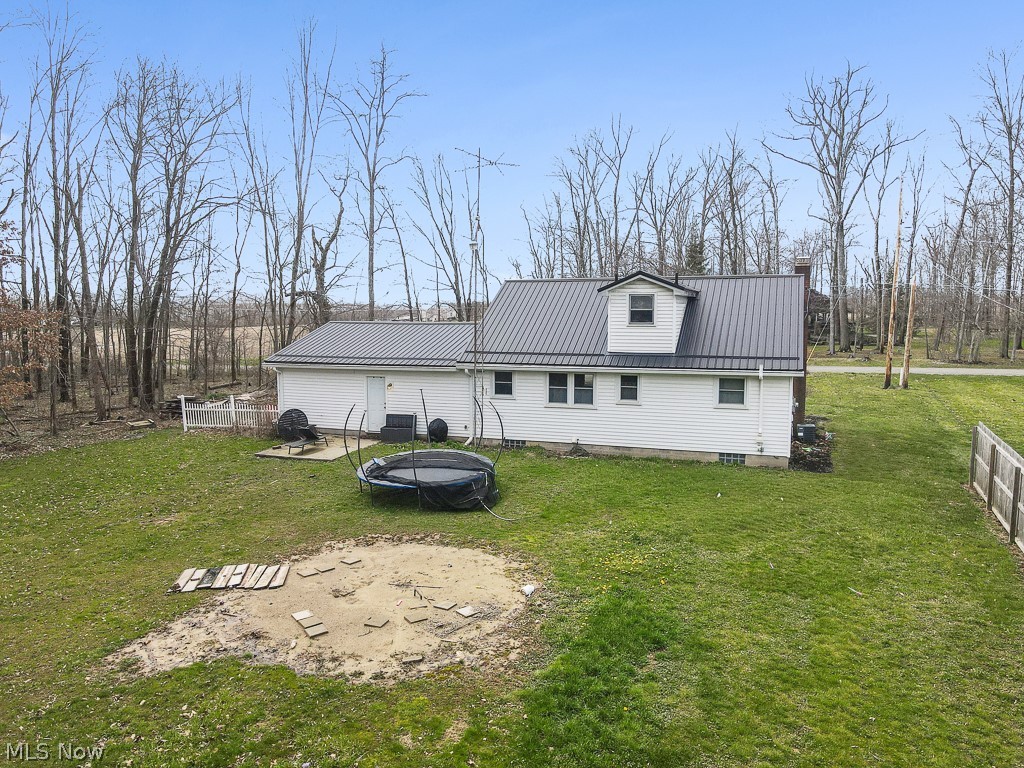 212 Case Road Beloit, OH 44609 - Photo 9 of 46