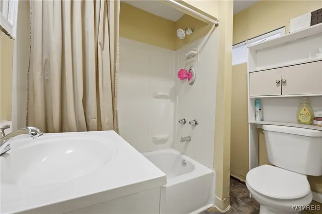 $114,900 | 1329 Niagara Avenue, Niagara Falls, NY 14305