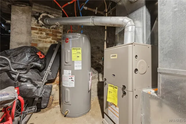 $114,900 | 1329 Niagara Avenue, Niagara Falls, NY 14305