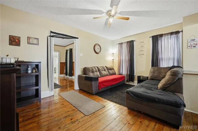 $114,900 | 1329 Niagara Avenue, Niagara Falls, NY 14305