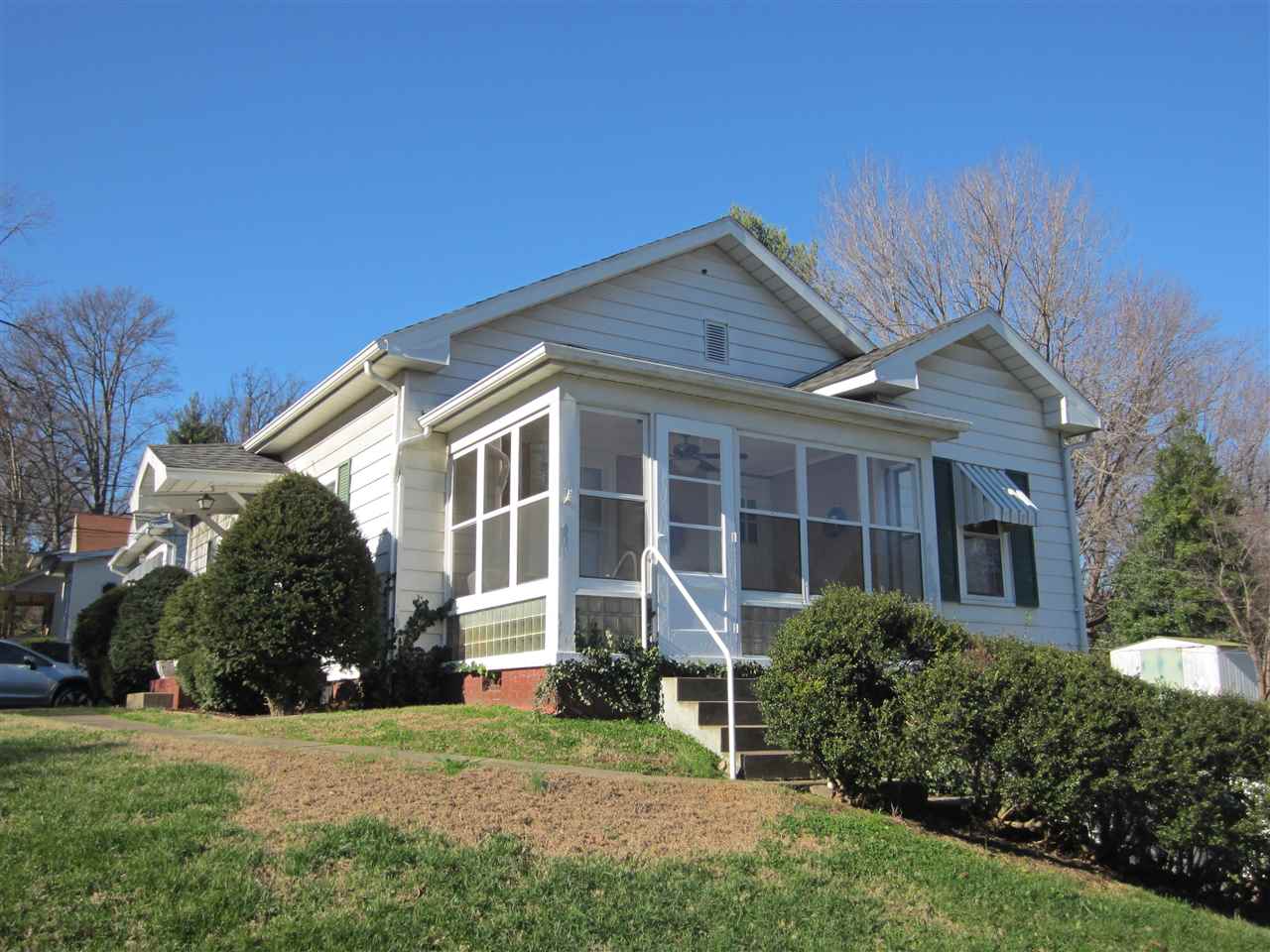 538 Pfeiffer Road Evansville, IN 47711 - Photo 2 of 20 Gallery Image 2