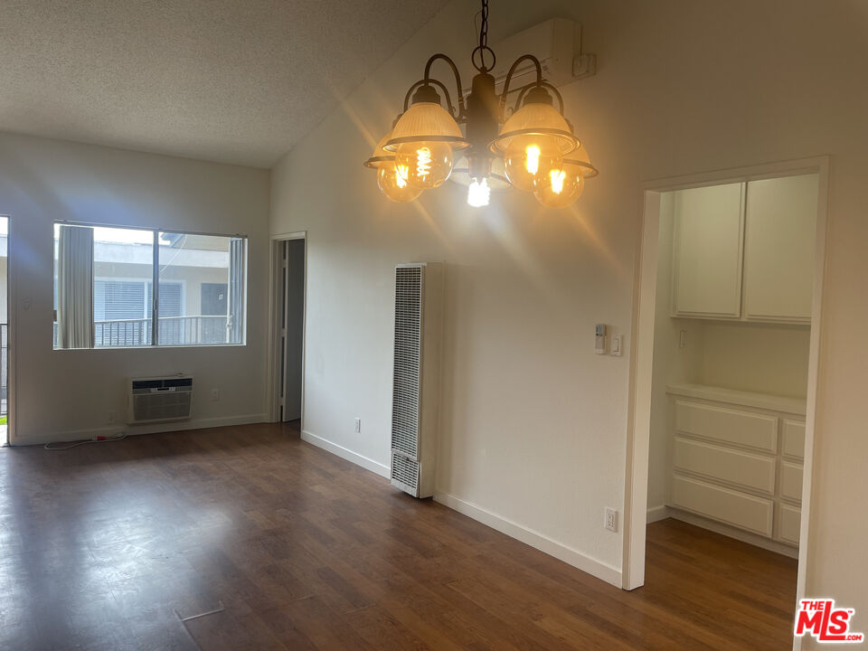 1249 1/2 North Virgil Avenue Los Angeles, CA 90029 - Photo 3 of 10