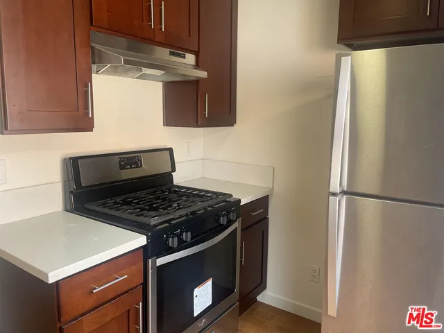 $2,900 | 1249 1/2 North Virgil Avenue, Los Angeles, CA 90029