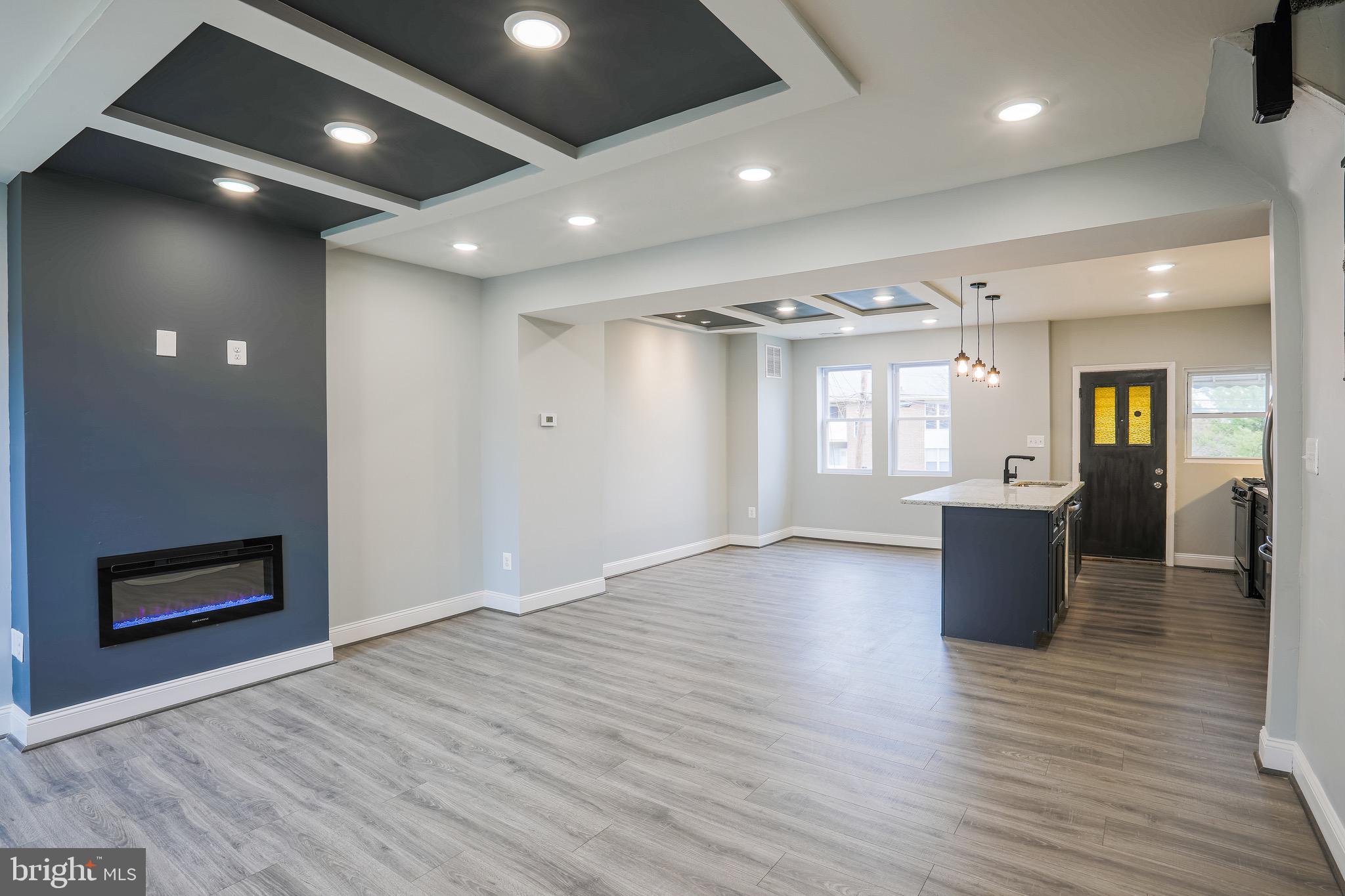4209 Roland View Avenue Baltimore, MD 21215 - Photo 3 of 21 Livingroom