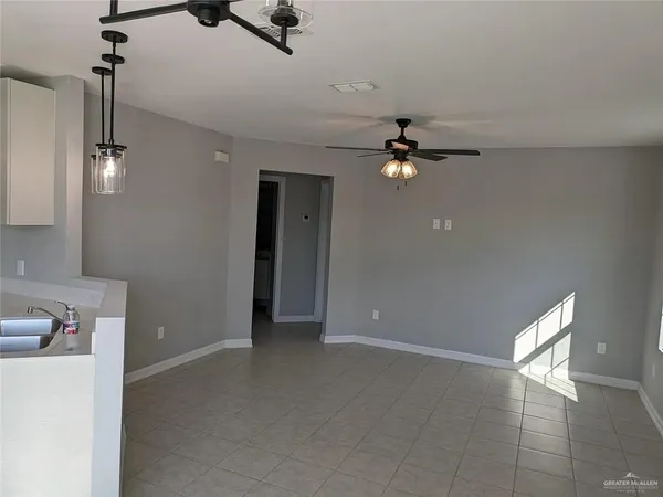 $1,100 | 2104 Multi National, Harlingen, TX 78550