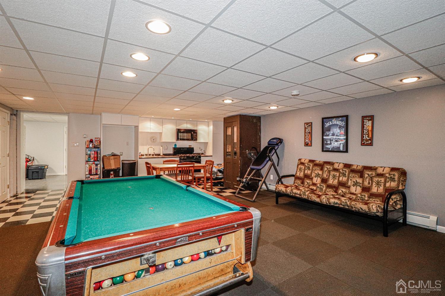 134 Normandy Road Colonia, NJ 07067 - Photo 30 of 45 a room with furniture and pool table