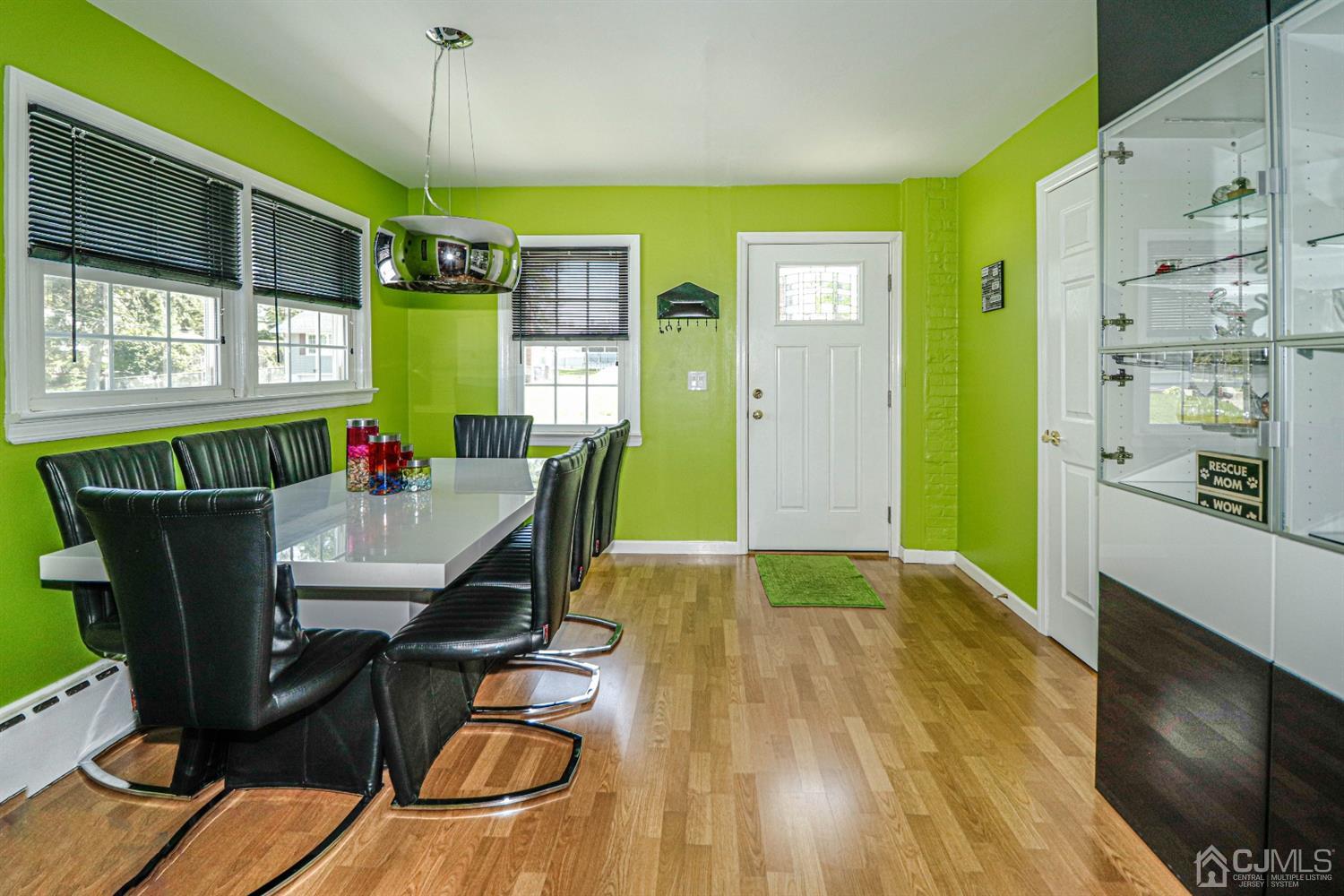 134 Normandy Road Colonia, NJ 07067 - Photo 4 of 45 a workspace with wooden floor