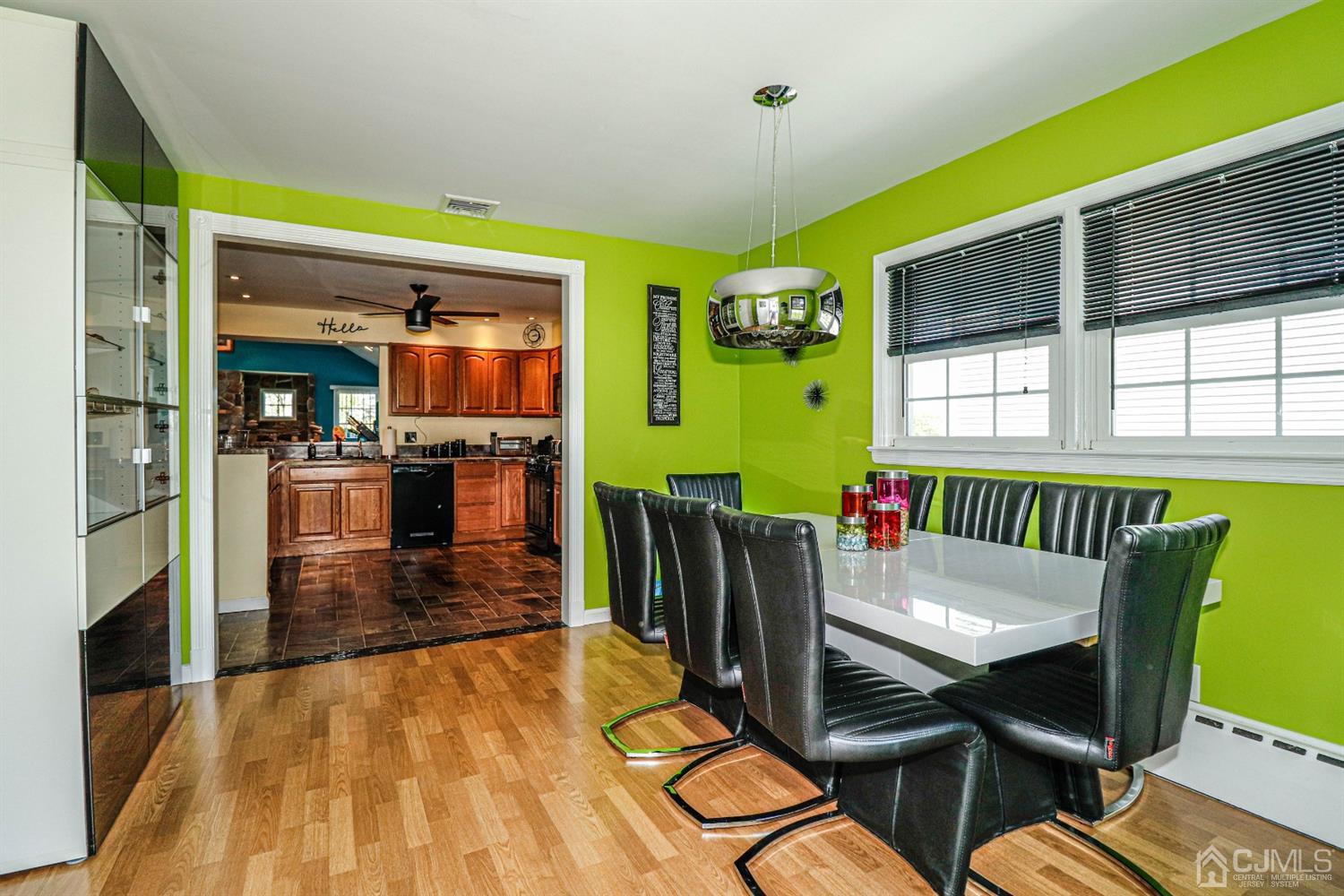 134 Normandy Road Colonia, NJ 07067 - Photo 5 of 45 a dining room with furniture and window