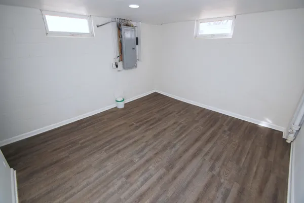 $220,000 | 6711 Ridge Drive, Davenport, IA 52806