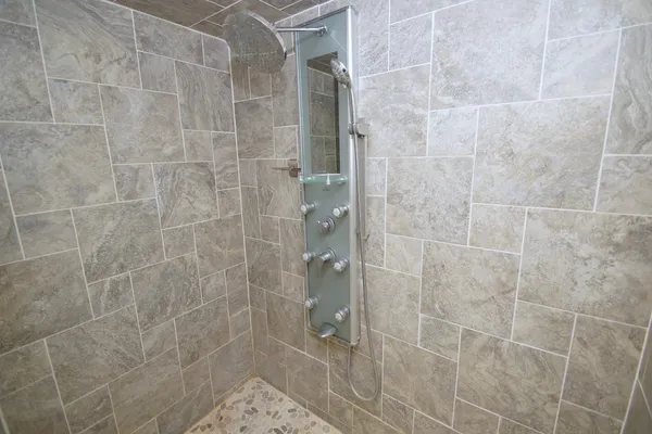 $220,000 | 6711 Ridge Drive, Davenport, IA 52806