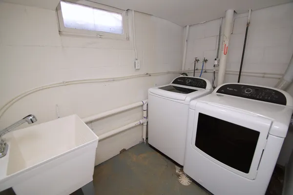 $220,000 | 6711 Ridge Drive, Davenport, IA 52806