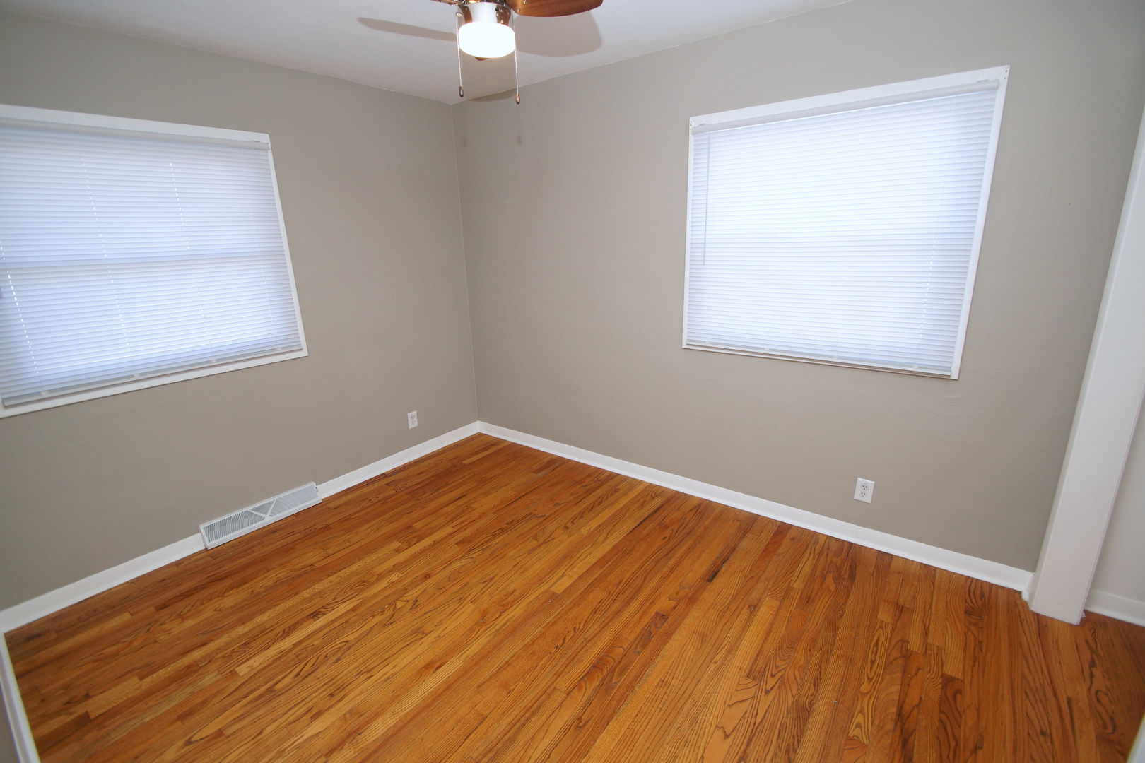 6711 Ridge Drive Davenport, IA 52806 - Photo 9 of 25