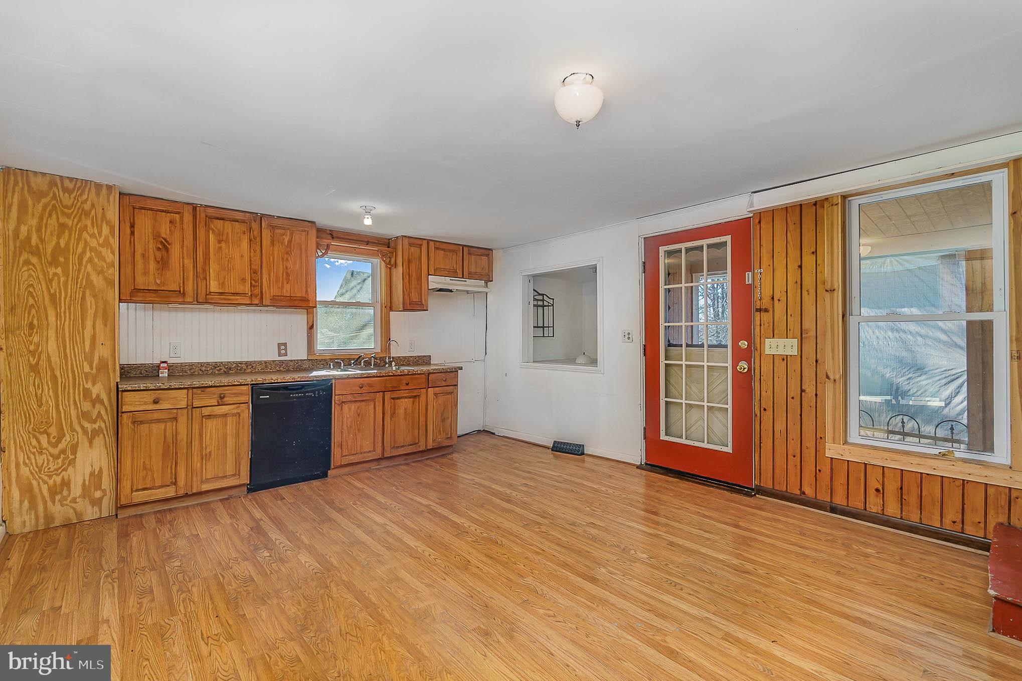 60 Trevanion Road Taneytown, MD 21787 - Photo 14 of 41 Kitchn