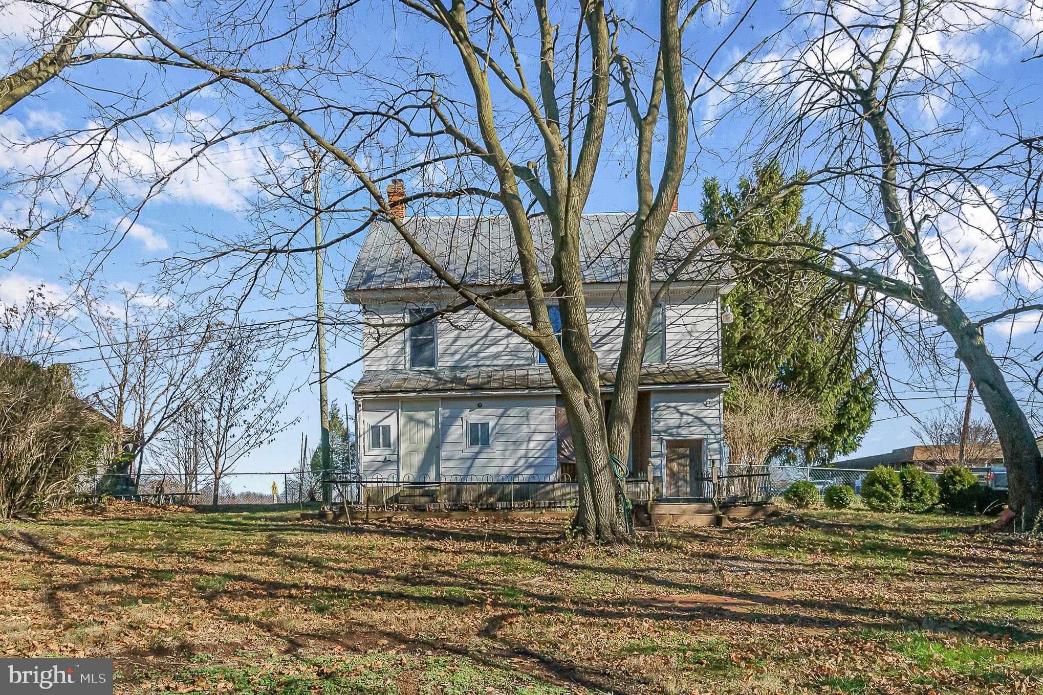 60 Trevanion Road Taneytown, MD 21787 - Photo 5 of 41 back of house from back yard