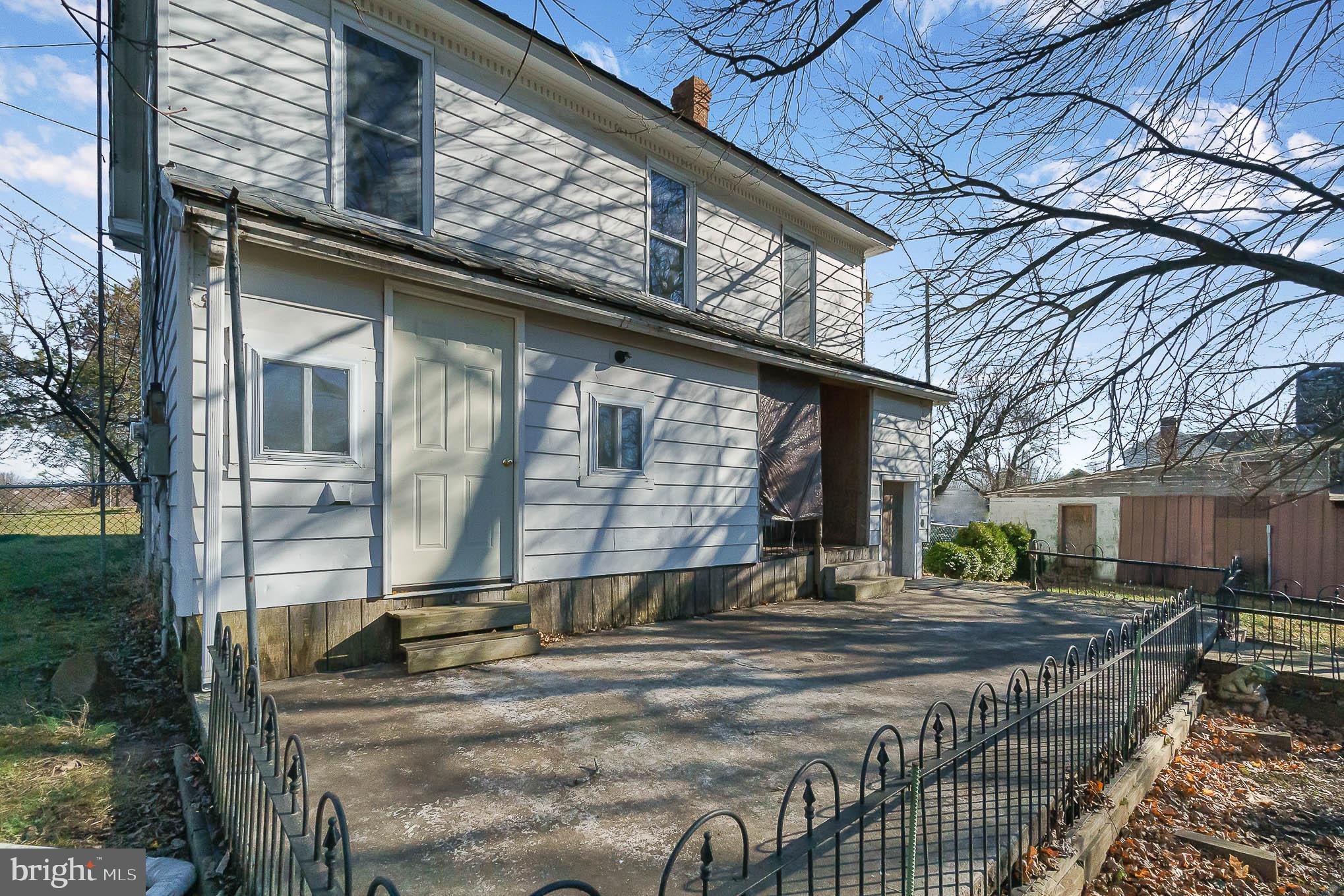 60 Trevanion Road Taneytown, MD 21787 - Photo 6 of 41 Back of house with fenced concrete patio