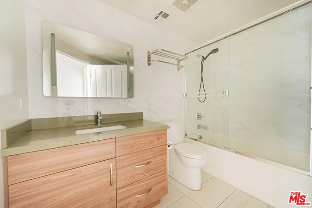 $2,750 | 5531 La Mirada Avenue, Unit 403, Los Angeles, CA 90038