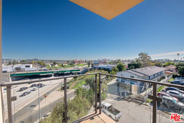 $2,750 | 5531 La Mirada Avenue, Unit 403, Los Angeles, CA 90038