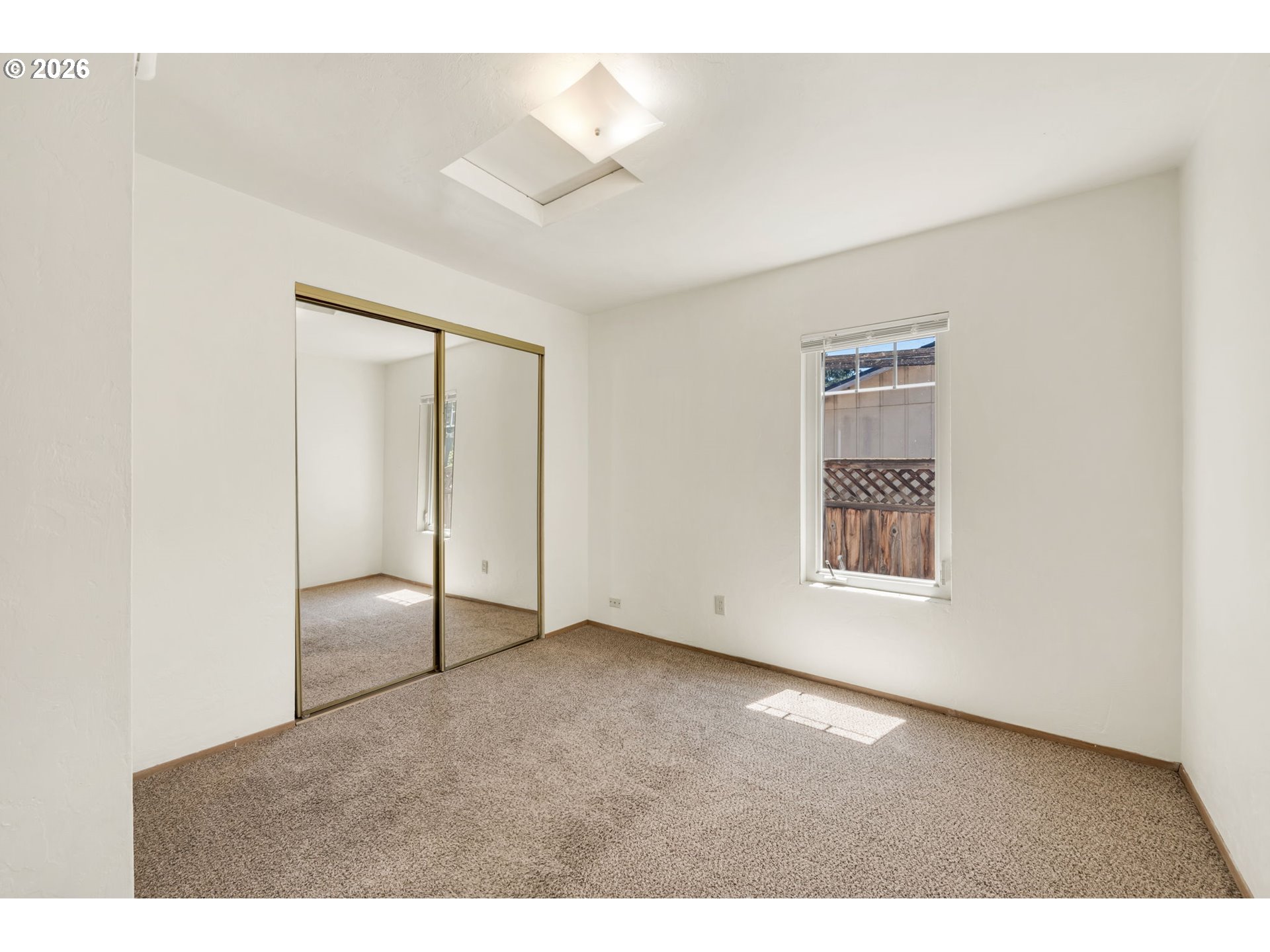 2025 Devos Street Eugene, OR 97402 - Photo 22 of 29