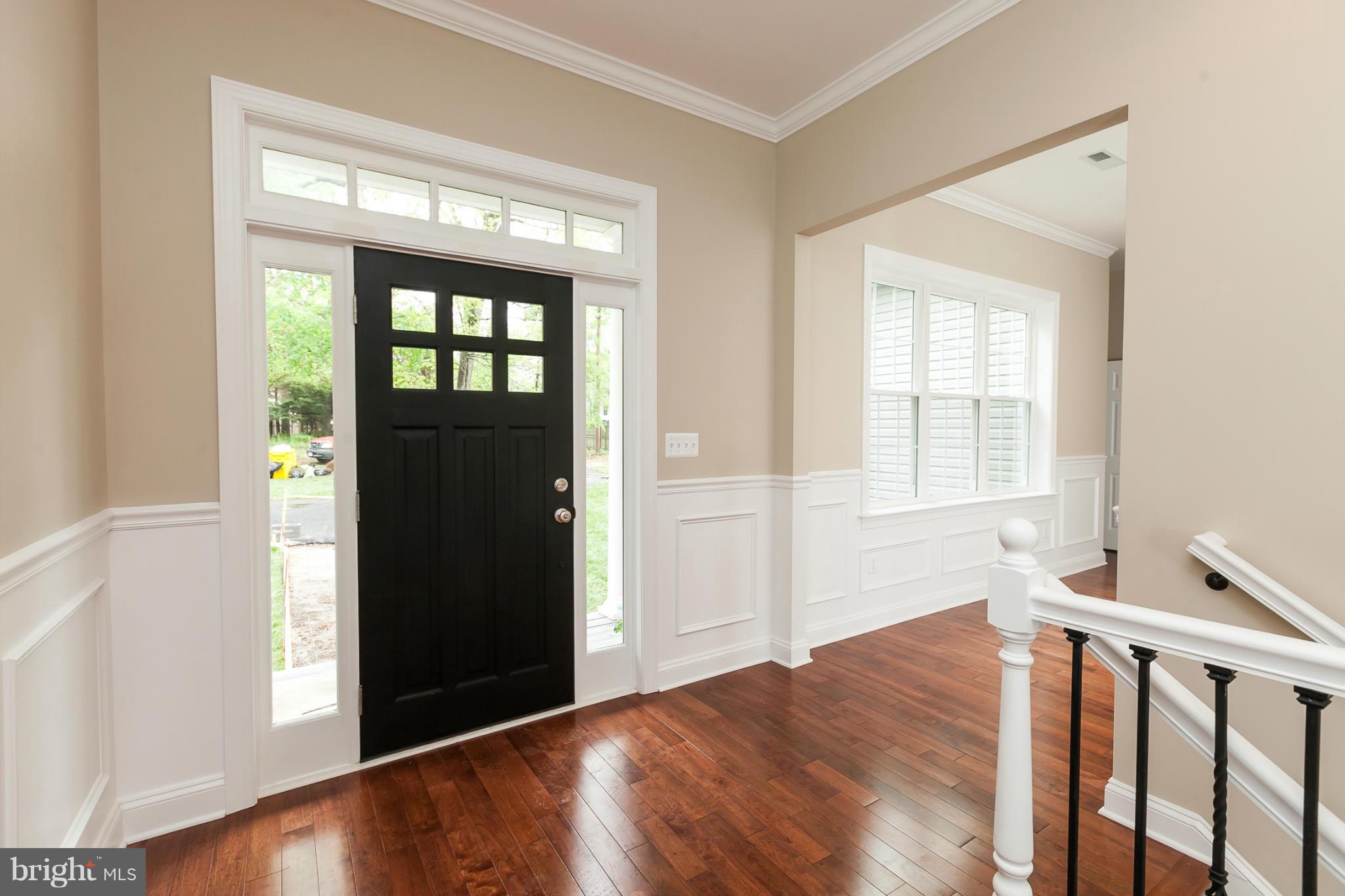 7722 West Shore Road Pasadena, MD 21122 - Photo 3 of 23 Interior (General)