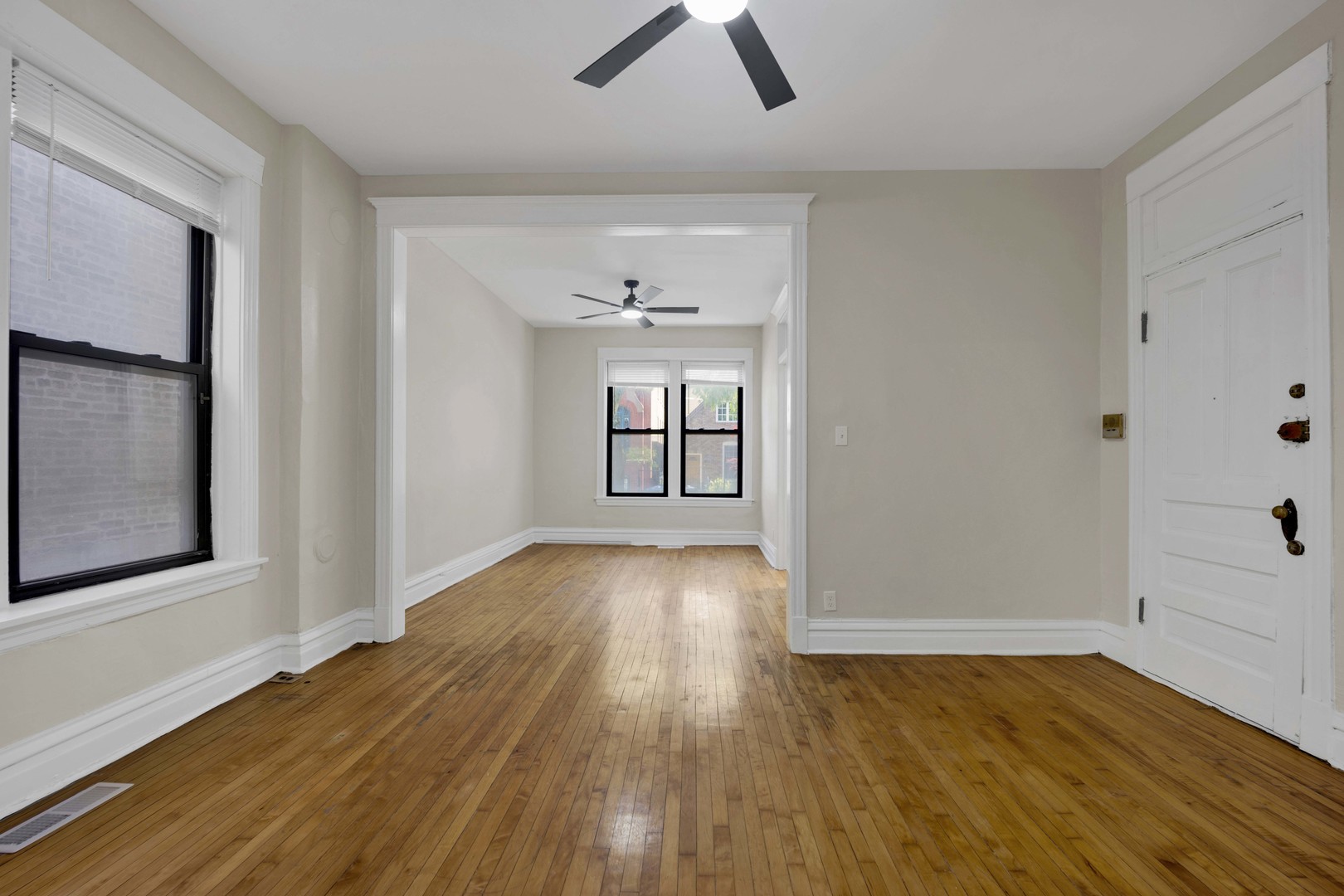 614 South Loomis Street, Unit 1 Chicago, IL 60607 - Photo 3 of 28