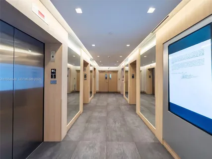 $419,000 | 90 Southwest 3rd Street, Unit 1608, Miami, FL 33130