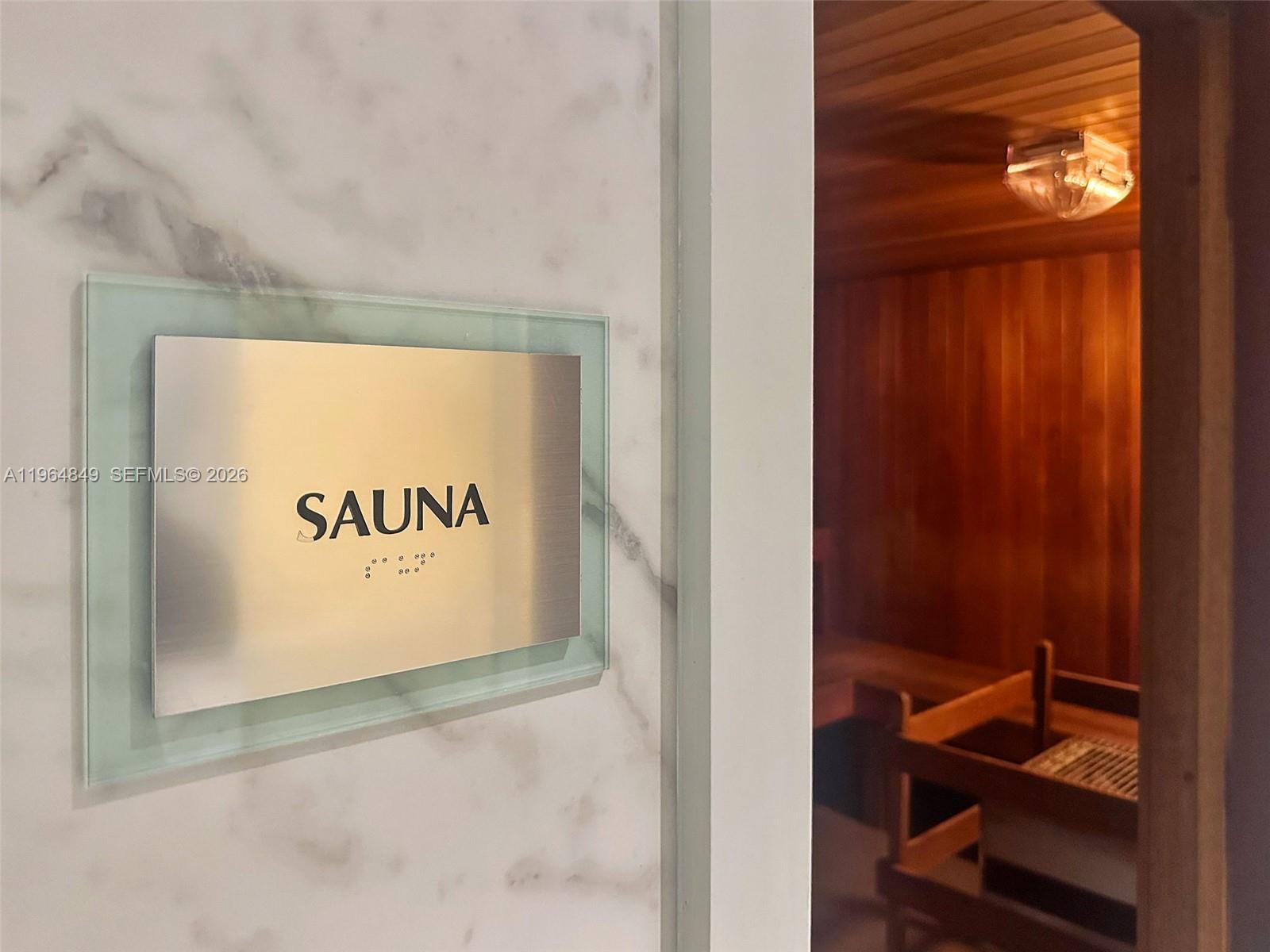 90 Southwest 3rd Street, Unit 1608 Miami, FL 33130 - Photo 26 of 32 a view of room